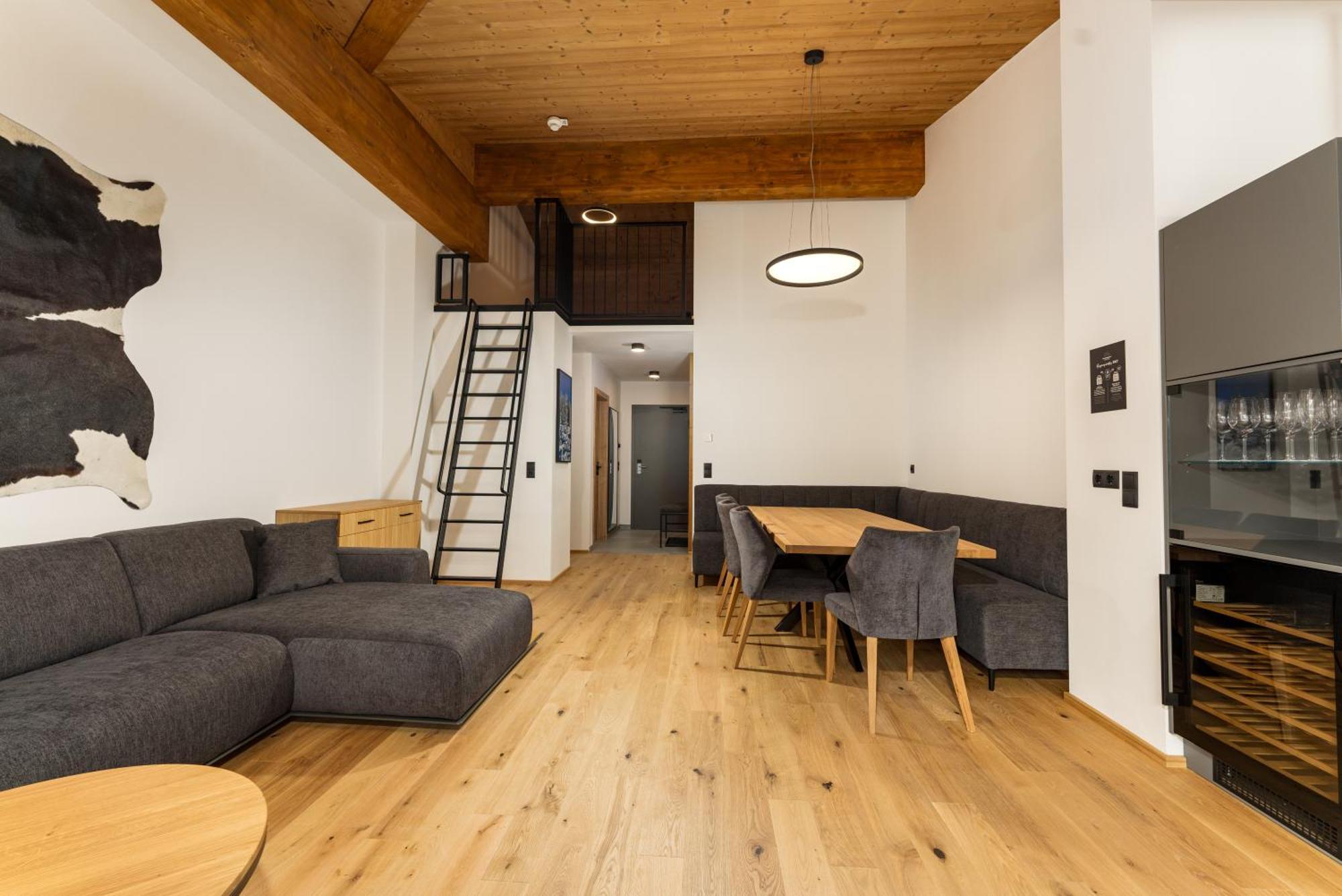 Pure Alpine Suites Schladming Buitenkant foto