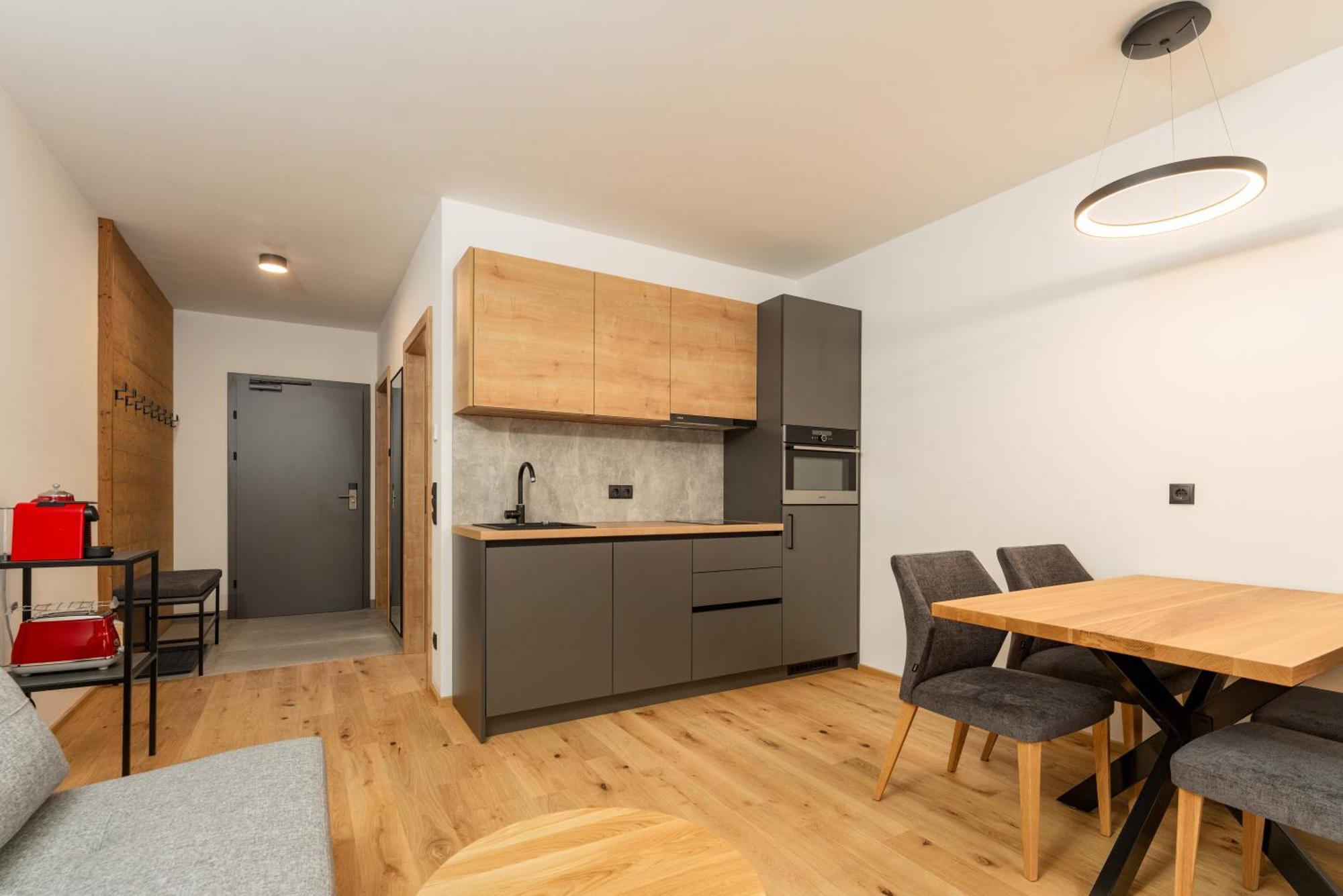 Pure Alpine Suites Schladming Buitenkant foto